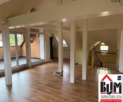 *N-Laufamholz - aussergewöhnlich - 4 Zimmer - Maisonette - Kücheneinrichtung - Dachloggia*