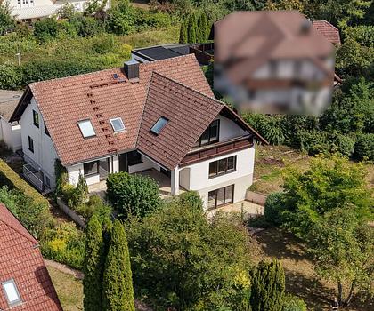 Wohn(t)raum im Grünen! Einfamilienhaus mit optionaler Einliegerwohnung und Hallenbad in Memmelsdorf