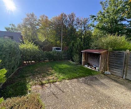 GARTEN + Freie 3-Zi.-ETW + ruhige, stadtnahe Lage im Grünen