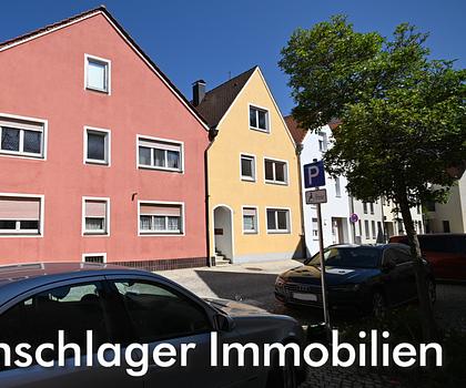 Mitten in der City!
Riesige 5-Zimmer-Wohnung in der Neumarkter Altstadt