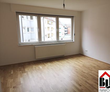 * Neu modernisiert - 3 Zimmer - Balkon - ruhige Seitenstrasse - gepflegtes Anwesen*