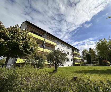 Großzügige 4 Zi. Wohnung mit 3 sonnigen Balkonen inklusive Garage und Stellplatz