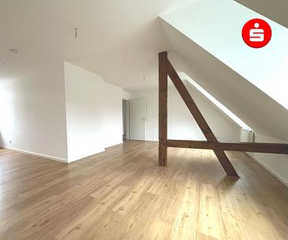 Großzügige 3-Zimmer-Dachgeschosswohnung in Nürnberg/Hohe Marter!