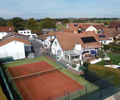 Unternehmer-Anwesen im BESTZUSTAND!
 Freystadt