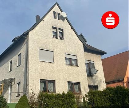 Sehr gepflegte 2-Zi.-ETW - EG mit Terrasse in Hersbruck 