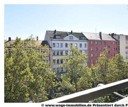 renovierte 1-Zimmer-Wohnung mit neuer Einbauküche