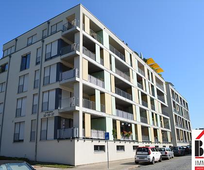 *Südbalkon - Neuwertig - 2 Zimmer - derz. vermietet - Kücheneinrichtung - TG-Stellplatz*