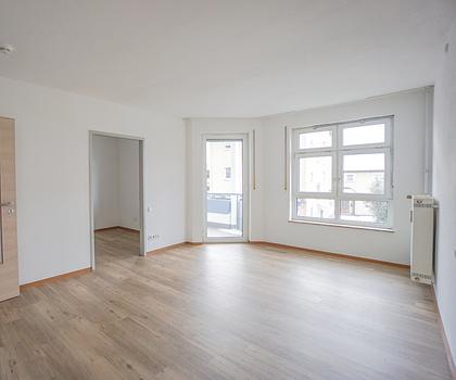 Helle, moderne 2-Zi.-Wohnung mit Südbalkon in Seniorenwohnanlage