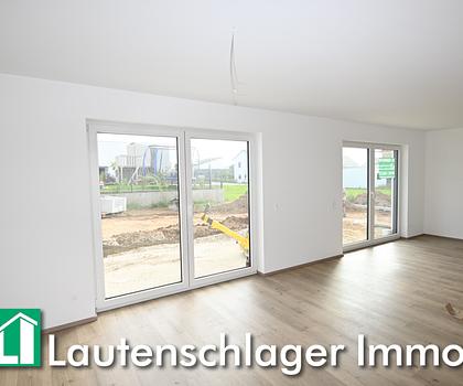 Effizient, großzügig & modern! NEUBAU-Doppelhaushälfte mit Doppelgarage in Deining bei Neumarkt/Opf.