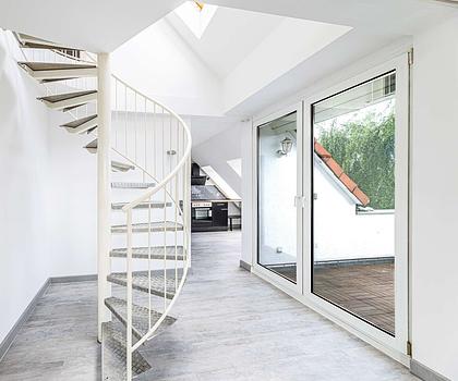 HEGERICH: Zentral, gemütlich und modern - Helle Maisnettewohnung in Oberasbach!