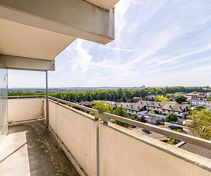 HEGERICH: Wohnen mit Pool und Sonnenbalkon in Stein - Ihr Projekt mit Ausblick auf Nürnberg