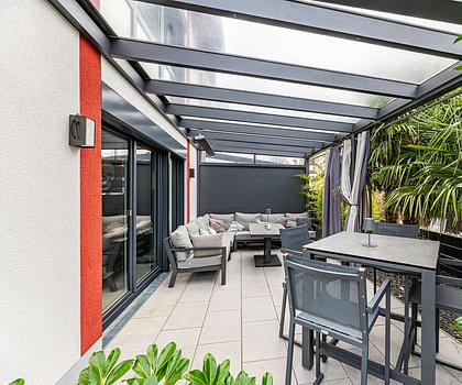 HEGERICH: Exklusive Doppelhaushälfte mit vielen Highlights und Wellnessoase