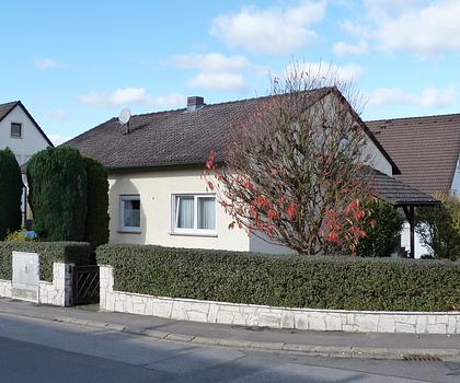 Gepflegtes Einfamilienwohnhaus.
Wohnen auf einer Ebene in schöner, ruhiger Lage von Litzendorf