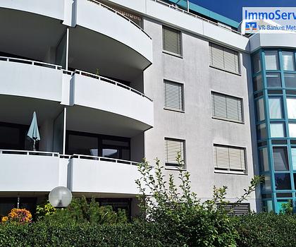 Gemütliche 2,5-Zimmer-Eigentumswohnung mit TG-Stellplatz und Loggia