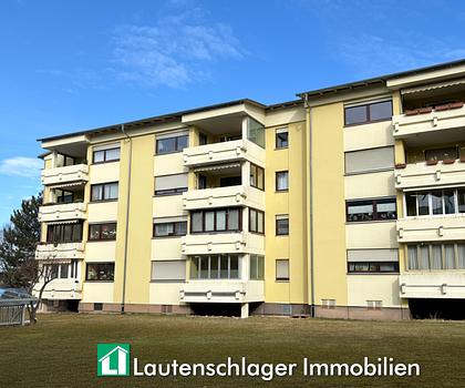 Ihr neues Renovierungsprojekt: 4,5-Zimmer-Wohnung mit Loggia und TG-Stellplatz in der EFA-Straße.