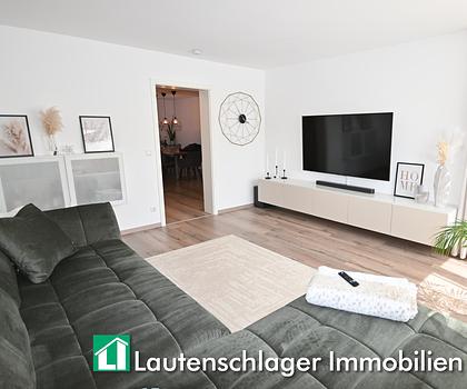 Warum neu, wenn saniert so schön sein kann? Schicke 4,5-Zimmer-Wohnung mit TG-Stellpl. am Faberpark.