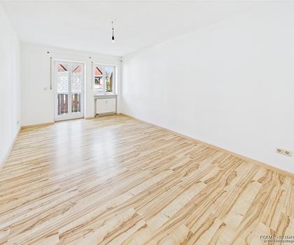 Gemütliche Wohnung mit EBK und Balkon