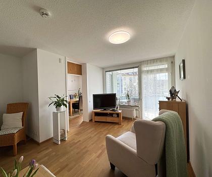 HEGERICH: Wohnen mit Sicherheit und Komfort – Seniorenwohnung in ruhiger Lage