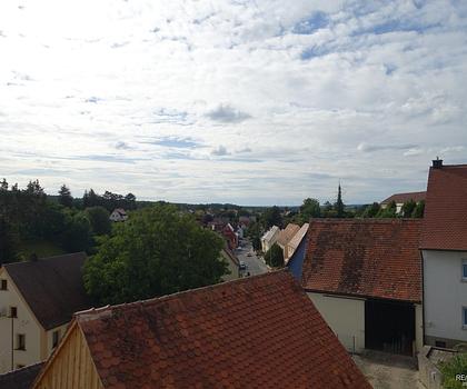 Über den Dächern Roßtals - Großzügige 4,5 -Zimmer Wohnung