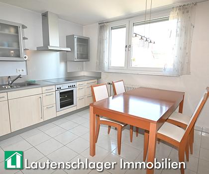 Zum Verlieben! Freie 2,5-Zimmer-Wohnung mit Tiefgaragenstellplatz in Oberasbach-Altenberg