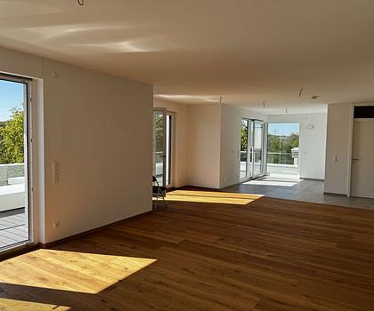 Exklusives Penthouse-Flair: Lichtdurchflutete 5-Zimmer-Neubauwohnung an der Rednitz!