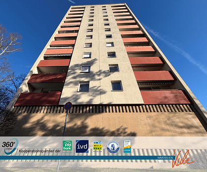 IMMO KUBE! Modernisierte 2 Zi.-ETW mit Loggia und Garage in zentraler Lage von Nbg.-Langwasser