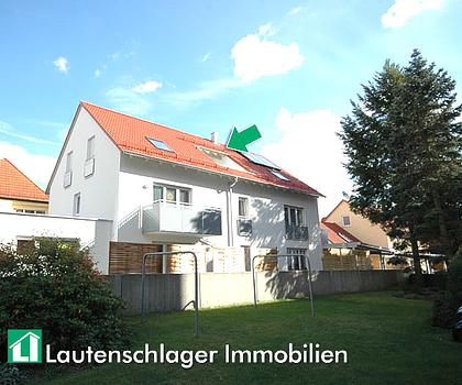 Ruhig & zentral Wohnen in Stadtnähe! Großzügige 3,5-Zimmer-Wohnung mit Dachterrasse in Neumarkt/OPf.